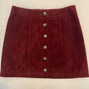 Gianni Bini Burgundy faux suede
Skirt X-Small